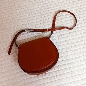 Old navy saddle crossbody bag